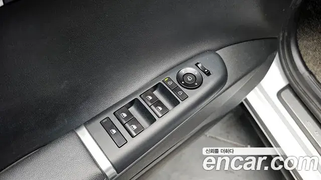 Hyundai Grandeur Hybrid 2022 — Photo 19/20