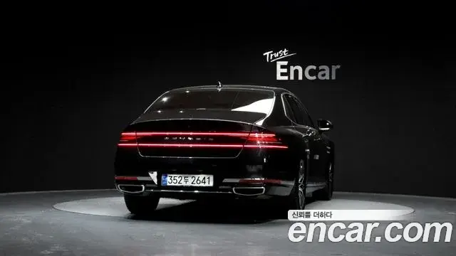 Genesis G90 2022 — Photo 10/20