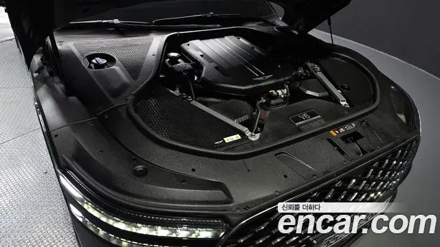 Genesis G90 2022 — Photo 15/20