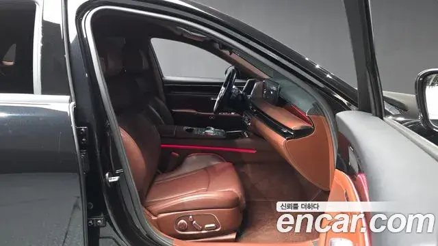 Genesis G90 2022 — Photo 7/20