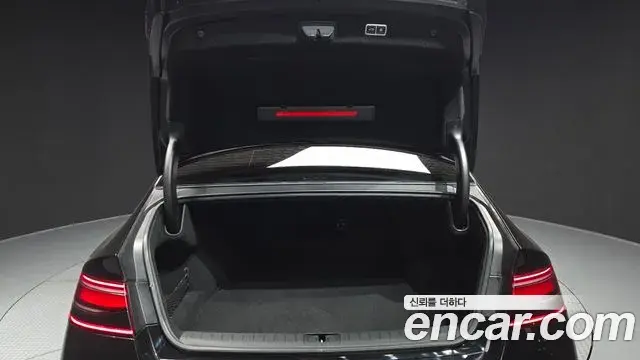 Genesis G90 2022 — Photo 17/20