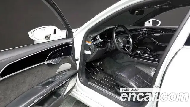 Audi A8 2021 — Şəkil 6/20