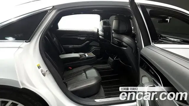 Audi A8 2021 — Şəkil 20/20