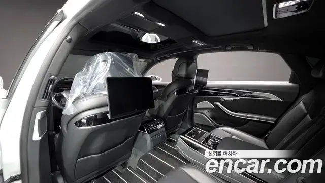 Audi A8 2021 — Şəkil 15/20