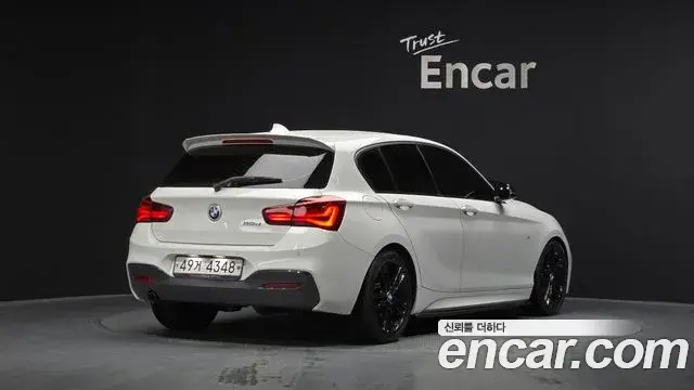 BMW 1 Series 2018 — Photo 11/20