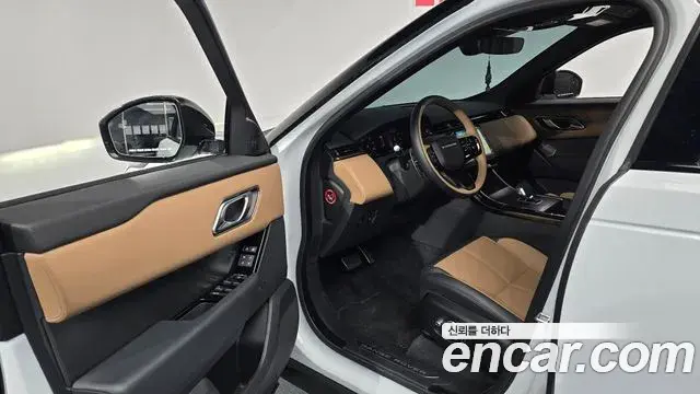 Land Rover Range Rover Velar 2025 — Photo 17/20