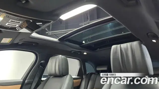 Land Rover Range Rover Velar 2025 — Photo 12/20