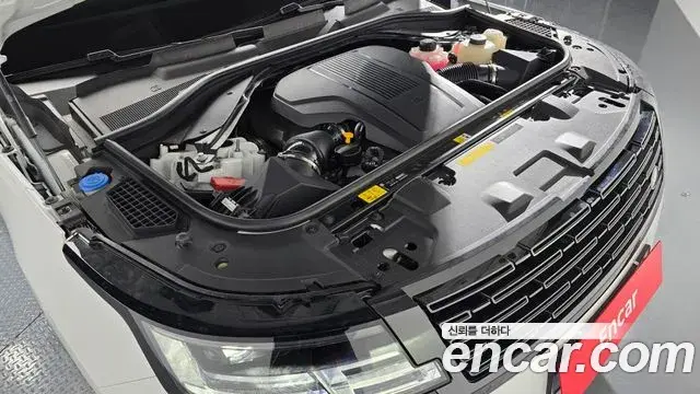 Land Rover Range Rover 2025 — Photo 13/20