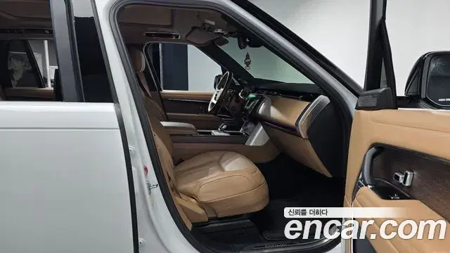 Land Rover Range Rover 2025 — Photo 2/20