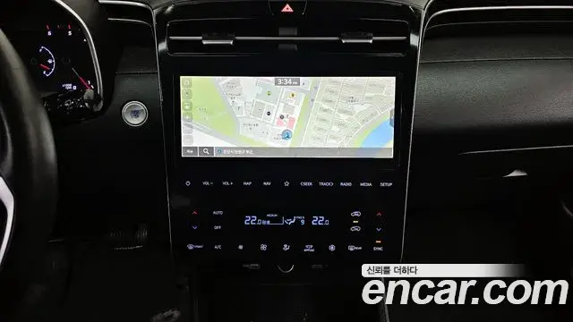 Hyundai Tucson Hybrid 2021 — ფოტო 17/20