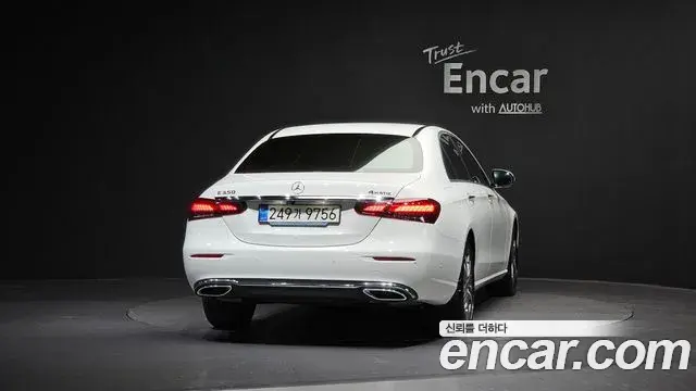 Mercedes-Benz E-Class 2021 — ფოტო 9/20