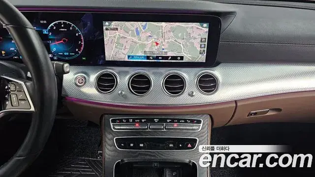 Mercedes-Benz E-Class 2021 — ფოტო 3/20