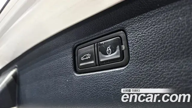 Genesis GV80 2021 — Photo 8/20