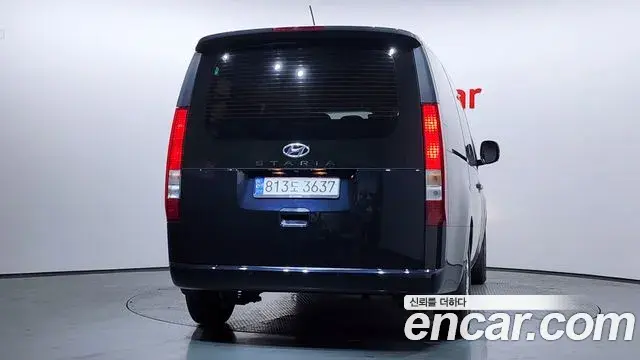 Hyundai Staria 2023 — Photo 14/20
