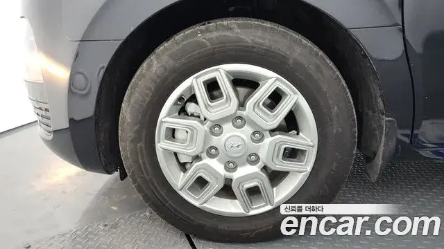 Hyundai Staria 2023 — Photo 11/20