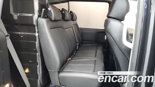 Hyundai Staria 2023 — Photo 3/20