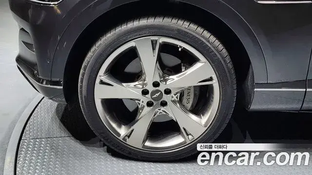 Genesis GV80 2023 — ფოტო 7/20
