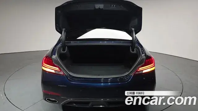 Genesis G70 2019 — Şəkil 17/20