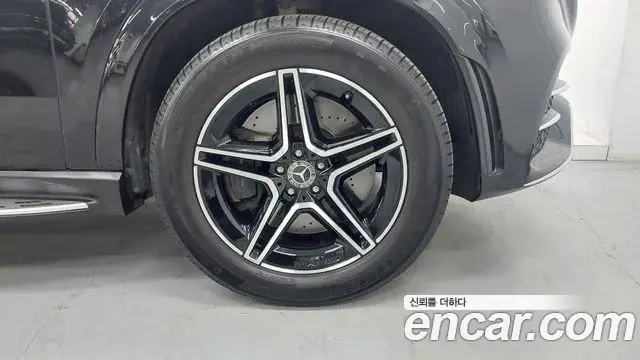 Mercedes-Benz GLE-Class 2021 — Şəkil 14/17