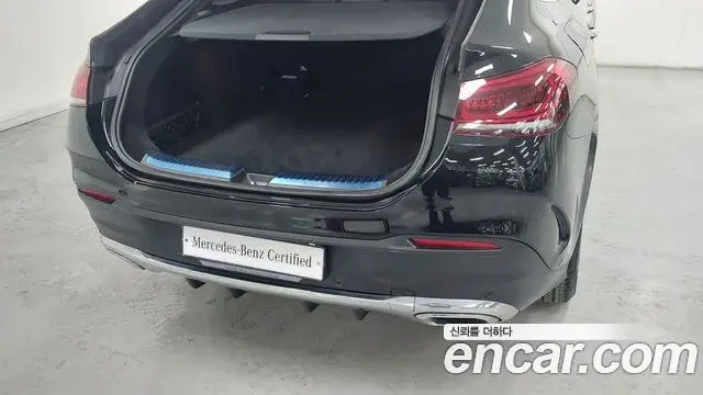 Mercedes-Benz GLE-Class 2021 — Şəkil 11/17