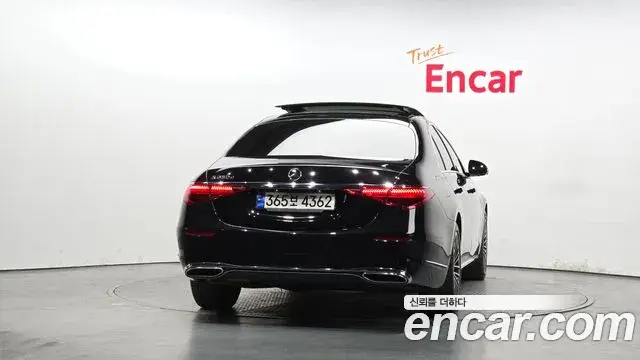 Mercedes-Benz S-Class 2022 — ფოტო 18/20