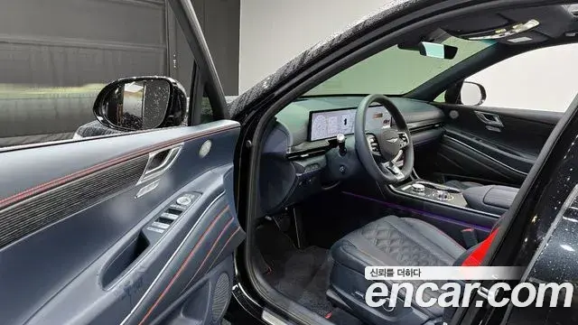 Genesis GV80 Coupe 2025 — Фото 11/20