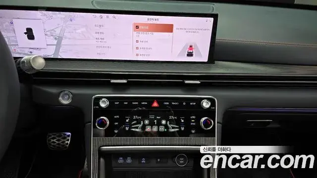 Genesis GV80 Coupe 2025 — Фото 14/20