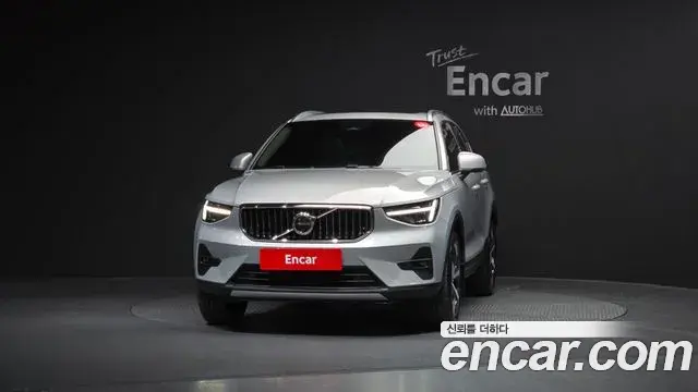 Volvo XC40 2024 — Şəkil 14/20