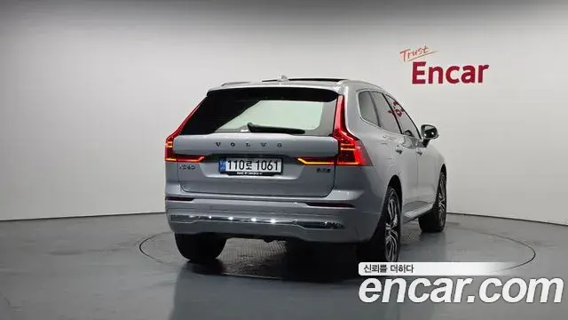Volvo XC60 2022 — Şəkil 6/20