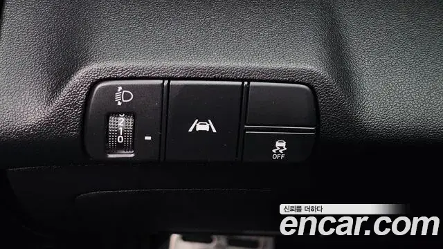 Hyundai Avante 2021 — Фото 17/20