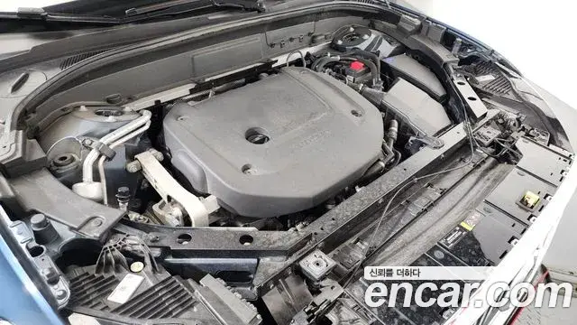 Volvo XC60 2021 — ფოტო 12/20