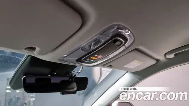 Hyundai Kona Hybrid 2023 — Photo 12/20