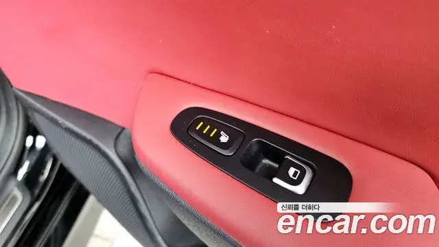 Kia Stinger 2019 — Фото 19/20