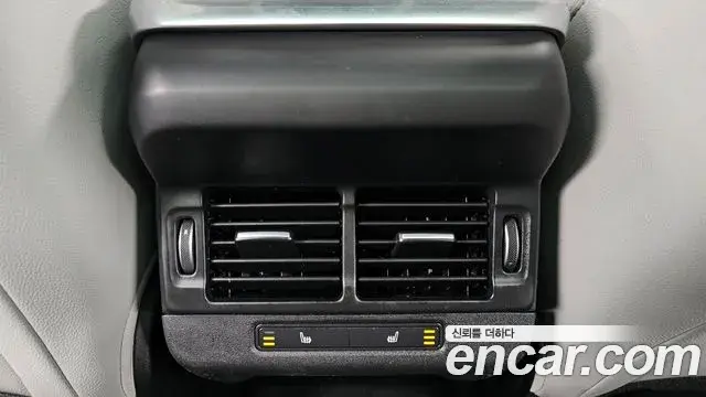 Land Rover Range Rover Evoque 2021 — Şəkil 12/20