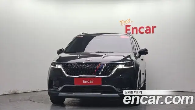 Kia Carnival 2021 — Фото 3/20