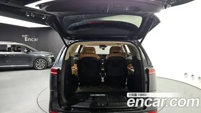 Kia Carnival 2021 — Фото 20/20