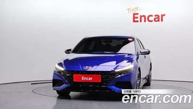 Hyundai The New Avante Hybrid 2022 — Photo 19/20
