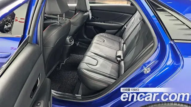 Hyundai The New Avante Hybrid 2022 — Photo 8/20