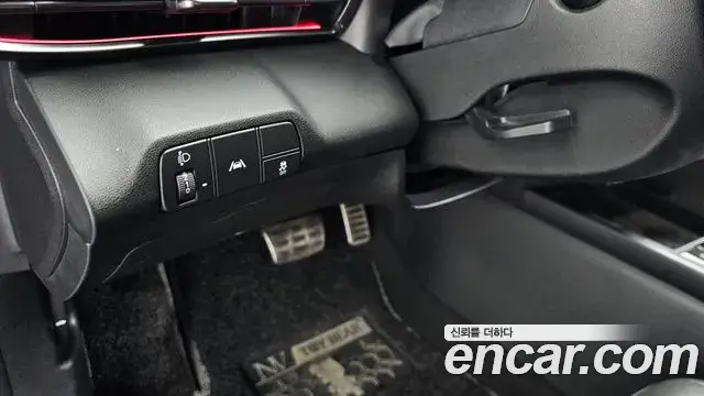Hyundai The New Avante Hybrid 2022 — Photo 3/20
