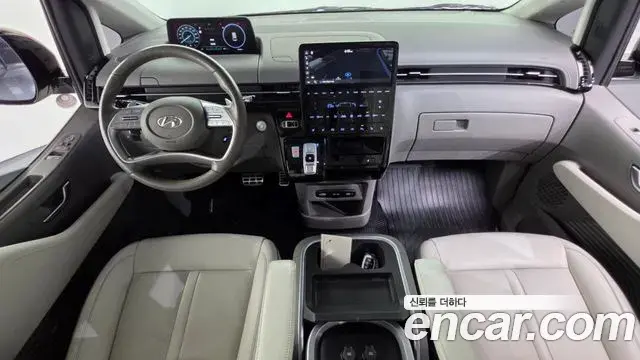 Hyundai Staria 2022 — Фото 7/20