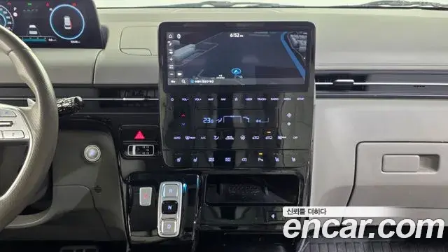 Hyundai Staria 2022 — Фото 14/20