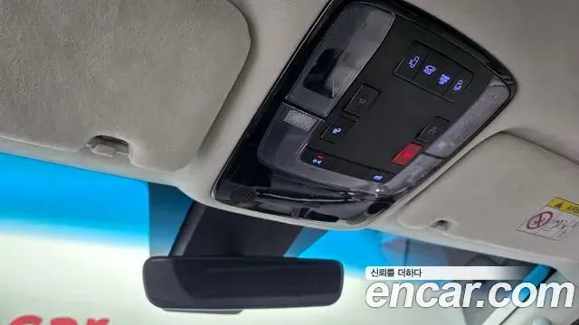 Hyundai Staria 2022 — Фото 18/20