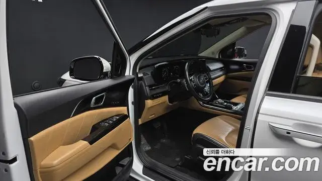 Kia Carnival 2021 — Şəkil 18/20