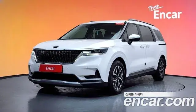 Kia Carnival 2020 — ფოტო 16/20