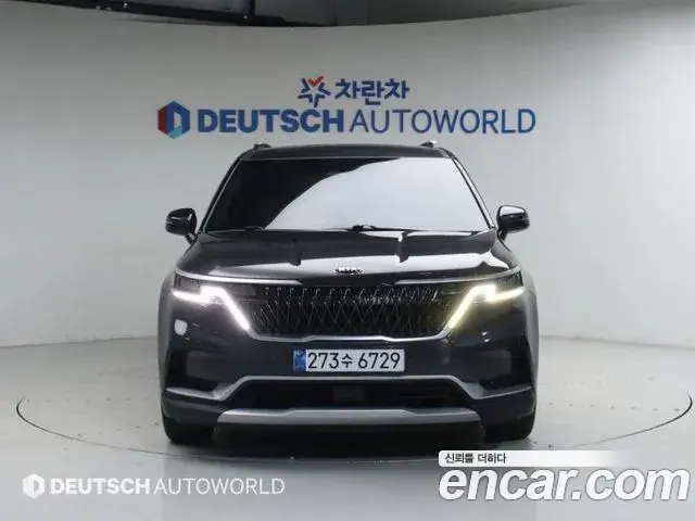 Kia Carnival 2021 — Photo 1/20