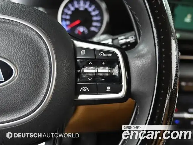 Kia Carnival 2021 — Photo 5/20