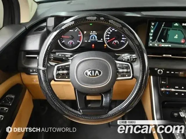 Kia Carnival 2021 — Photo 17/20