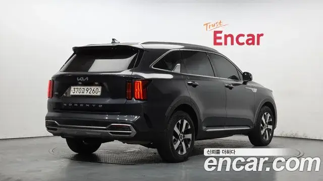 Kia Sorento 2022 — Фото 2/20