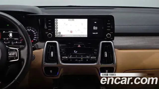 Kia Sorento 2022 — Фото 14/20