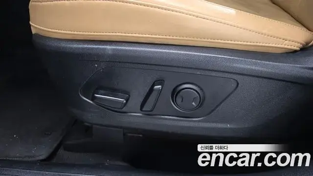 Kia Sorento 2022 — Фото 18/20